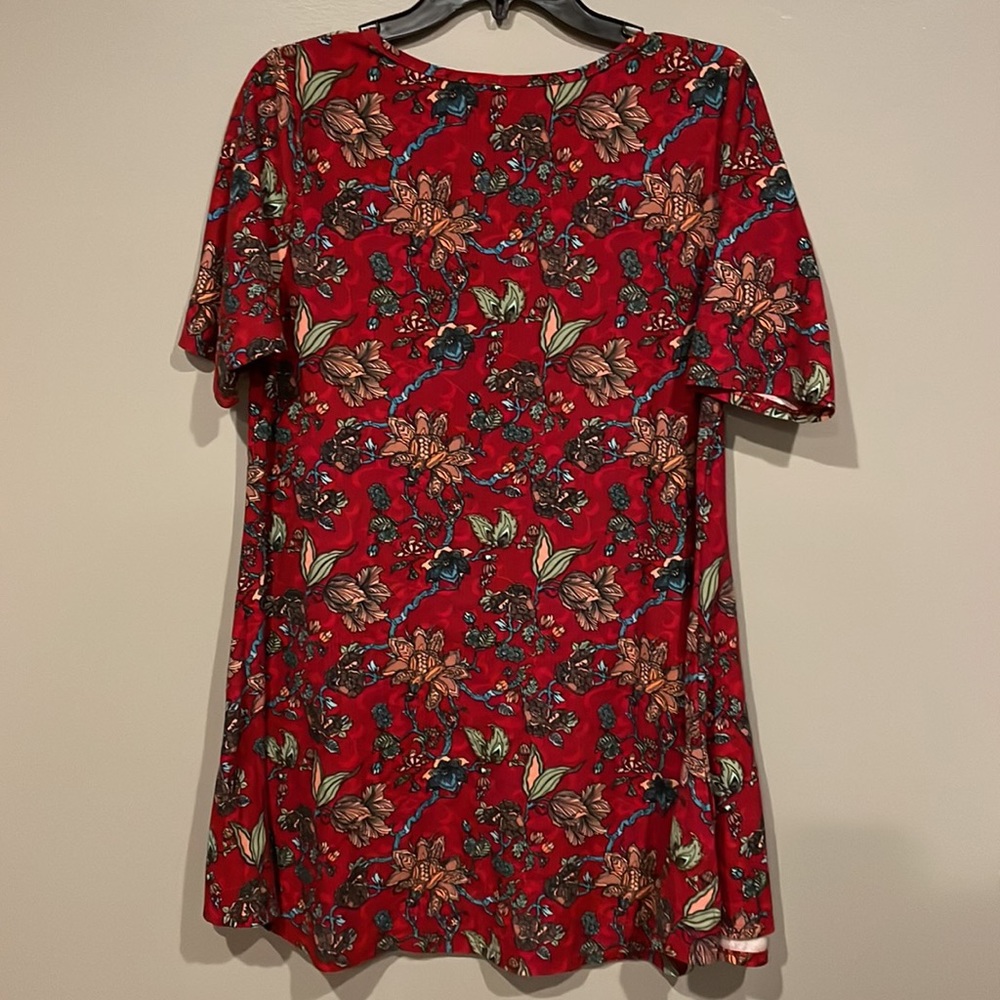 Lula Roe shirt - Picture 6 of 7
